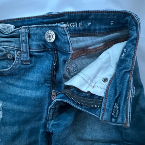 American Eagle Shorts Woman - Picture 2 of 3